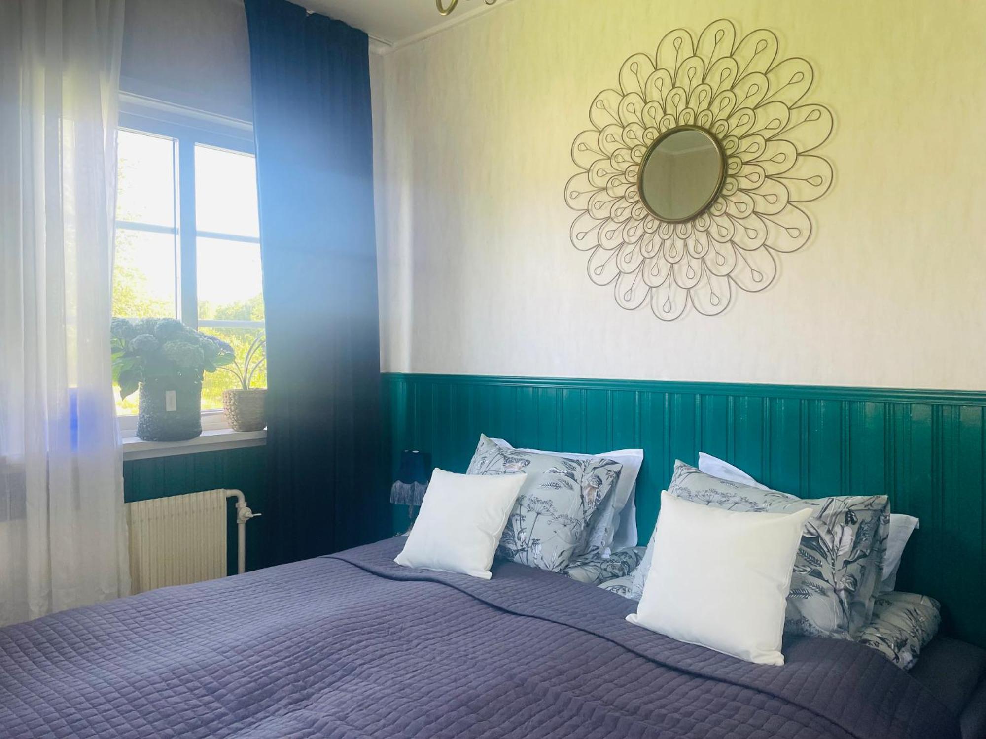 Bubo Mysigt Litet Hus I Noret
